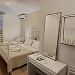 Gorana With Swimming Pool Apartament Jelsa (Hvar)