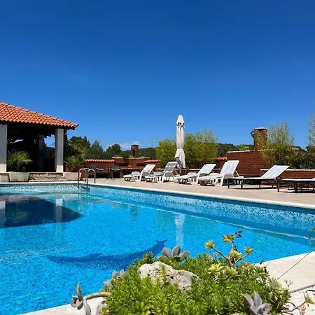 Apartament Gorana With Swimming Pool Jelsa (Hvar)
