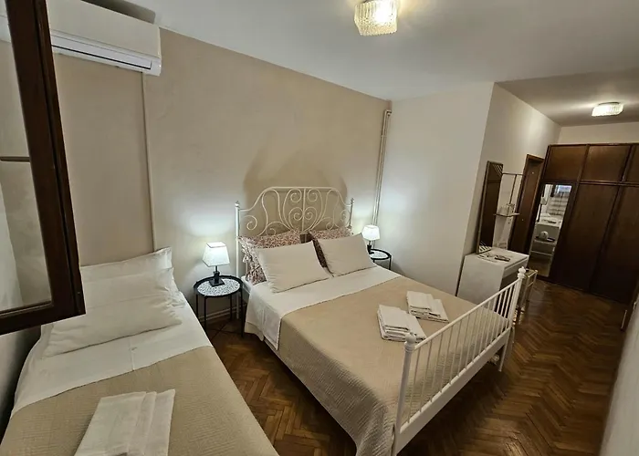 Gorana With Swimming Pool Daire